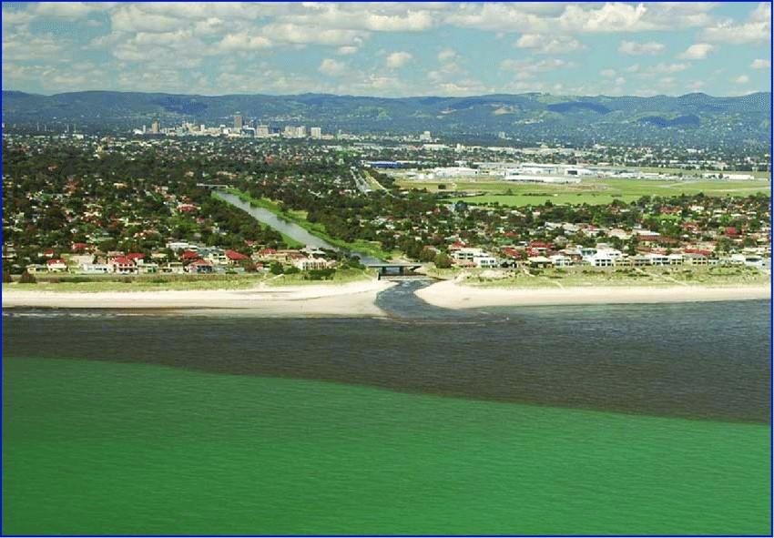 EM1 Turbid water from Torrens River flows out to sea 2005 Photo Simon Bryars