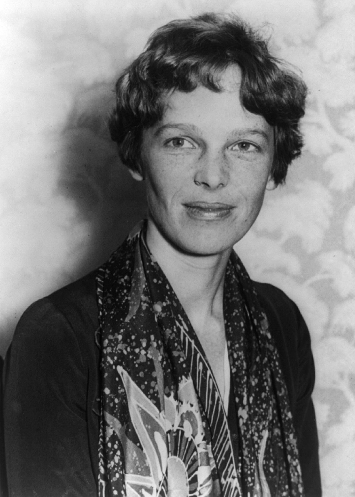 amelia earhart 393765 1920