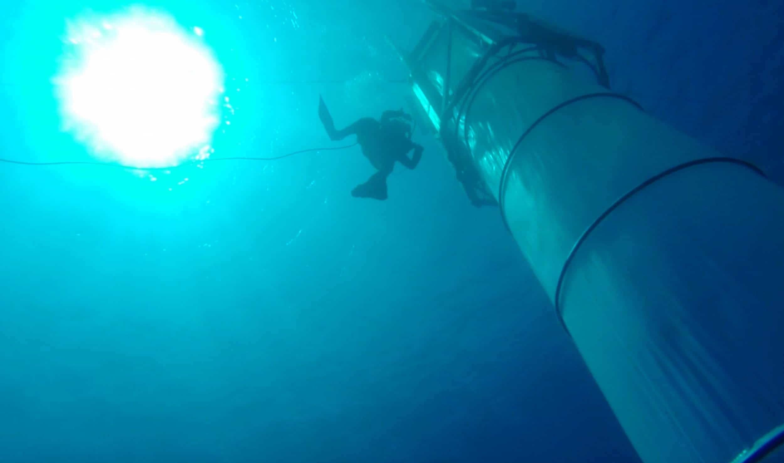EM4 Mesokosmos unter Wasser c Michael Sswat GEOMAR