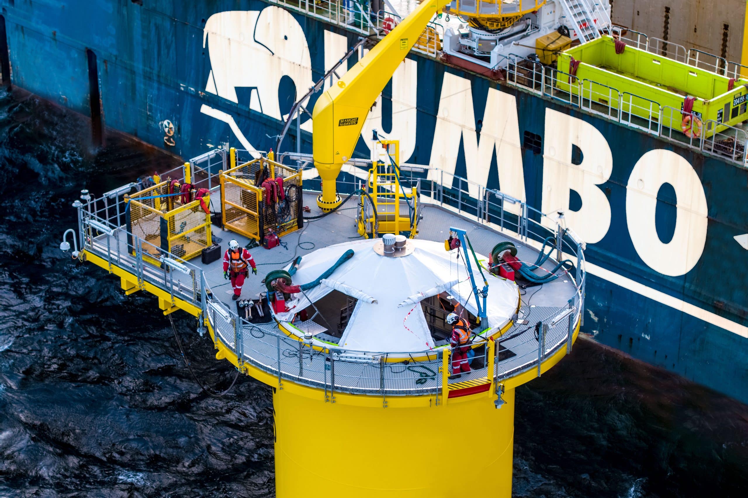 Jumbo Offshore HLV Fairplayer TP installation 
