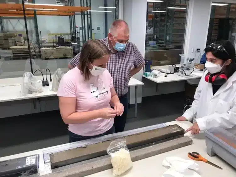 Image2 antarctica core examination 750x563