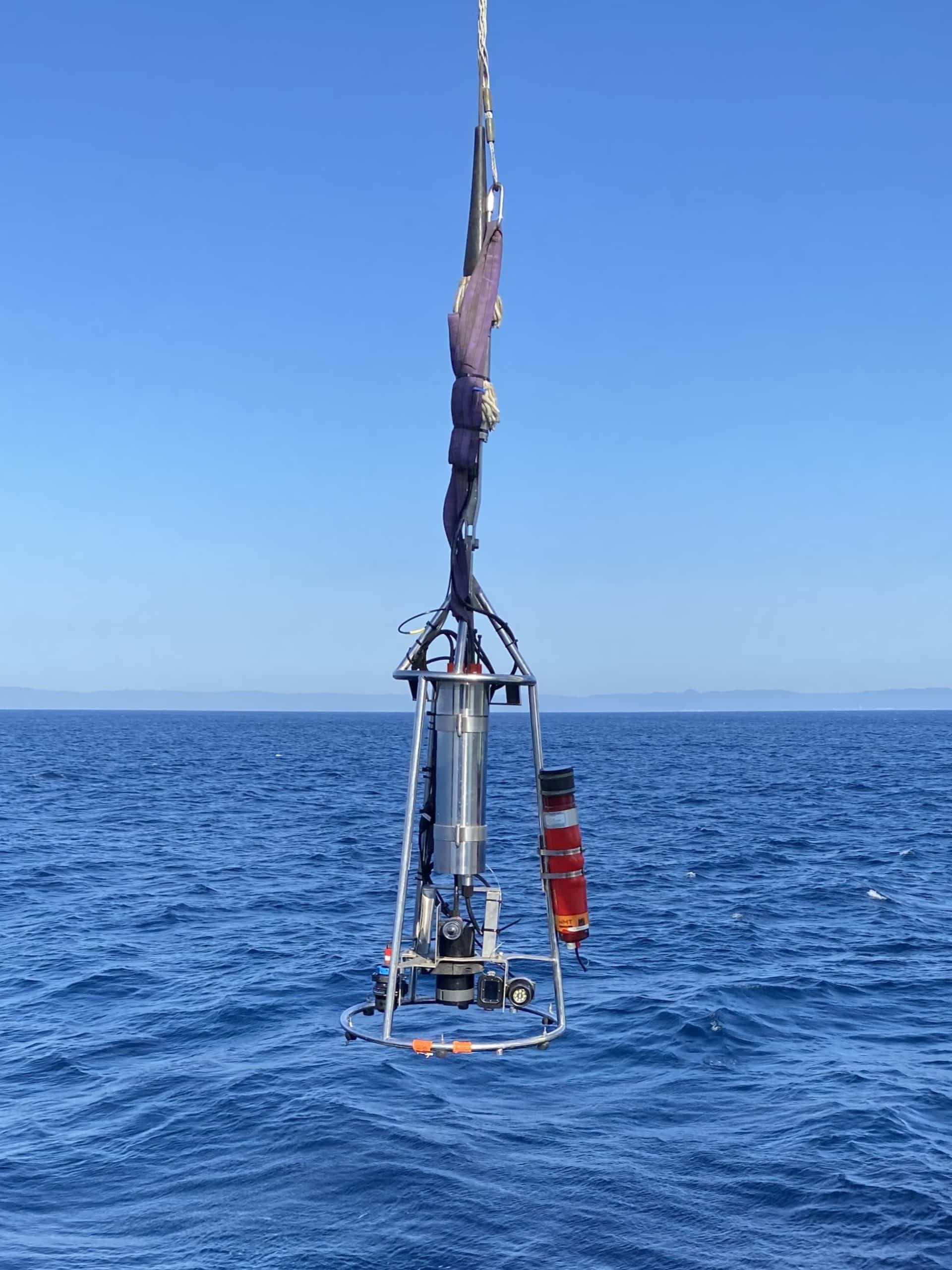 image3 Specialised underwater drop camera system used by CSIRO for the wreck survey CSIRO Jason Fazey