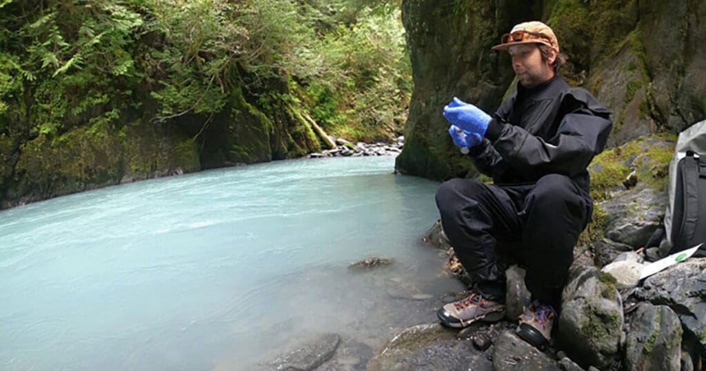 eDNA Surface Sampling for Salmon Detection