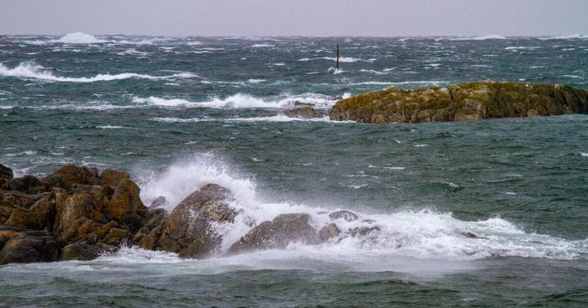 The Norwegian Sea off the Norwegian coast. Even a rise in the mean sea level of around 20 centimeters can cause storm surges and extreme water levels to reach critical heights significantly more frequently.