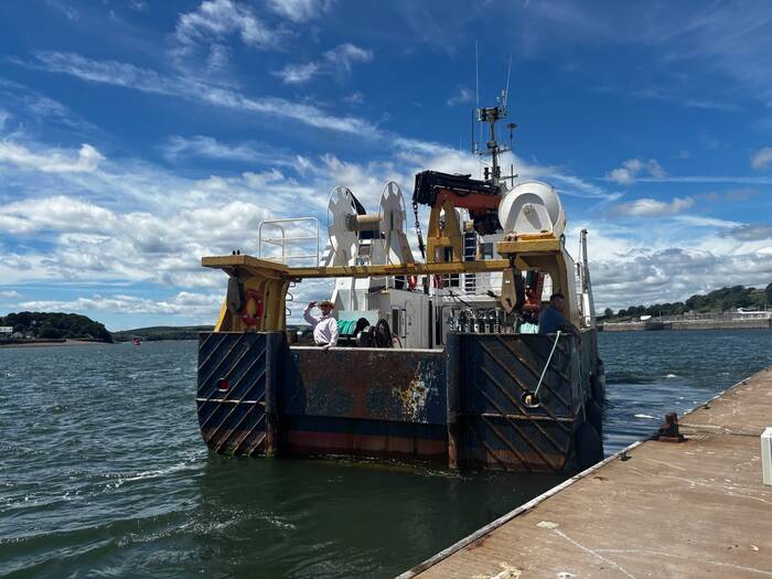 Lord Godrey salutes as the RV Plymouth Quest leaves the harbor. (Image credit: PML)