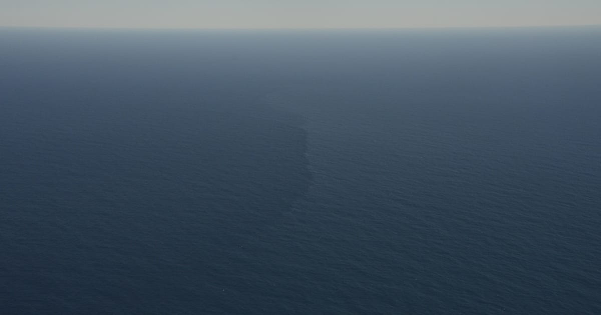 Ocean fronts, visible by color differences in aerial photos, alter the atmosphere above them, according to new University of Maryland research.