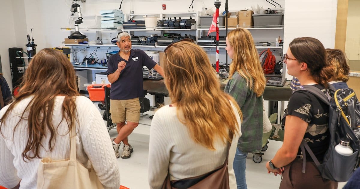 Internship programs at MBARI and the California Academy of Sciences provide undergraduate students with hands-on research experience and the opportunity to meet world-renowned scientists and engineers.
