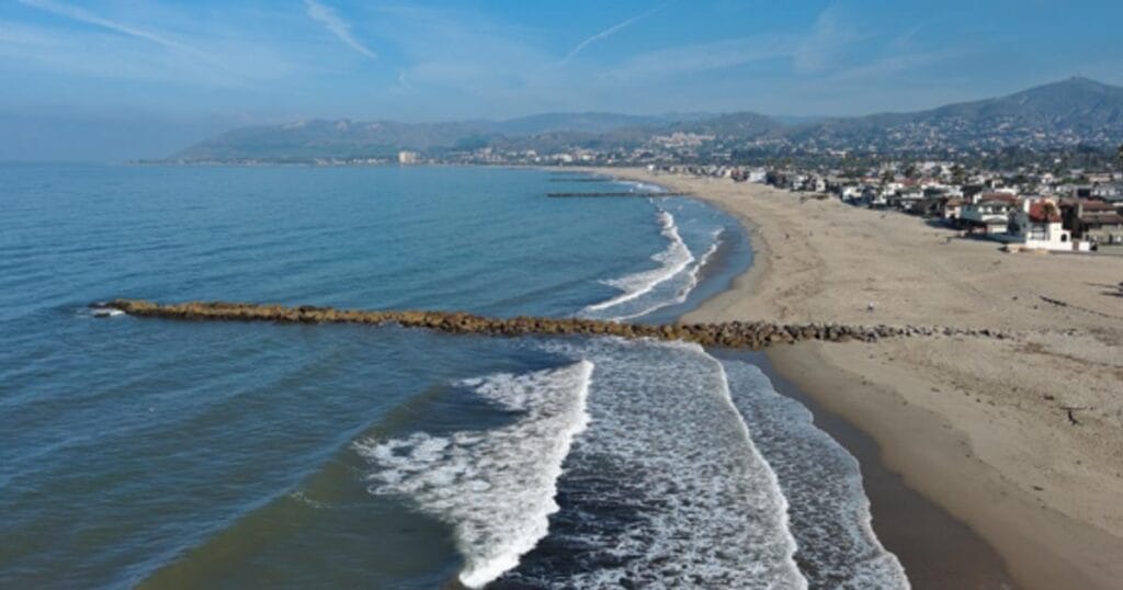 Aerial view of groin field in Santa Barbara. (Credit: USGS)