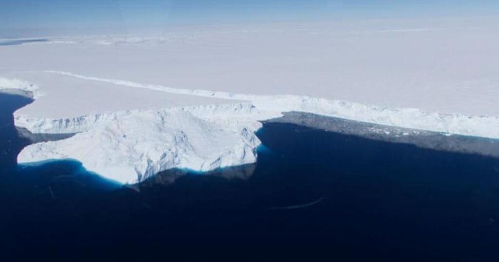 The Totten Ice Shelf contributes to ice loss in East Antarctica, but this was offset by the increased snowfall from 2021 to 2023. (Credit: Yoshihiro Nakayama)
