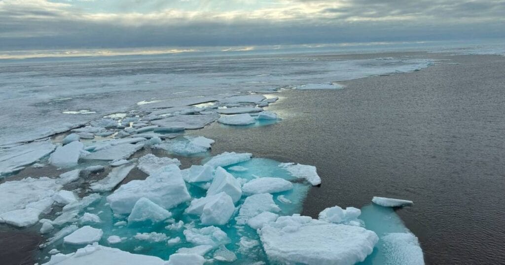 An arctic ice flow. (Image credit: Alfred-Wegener-Institut)