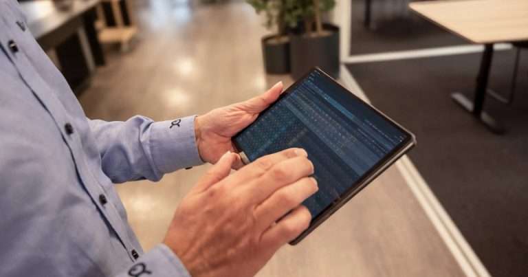 Kris Sæther demonstrates AKVA plan 5.0, which is being launched at AquaNext in Stavanger. (Image credit: AKVA group)