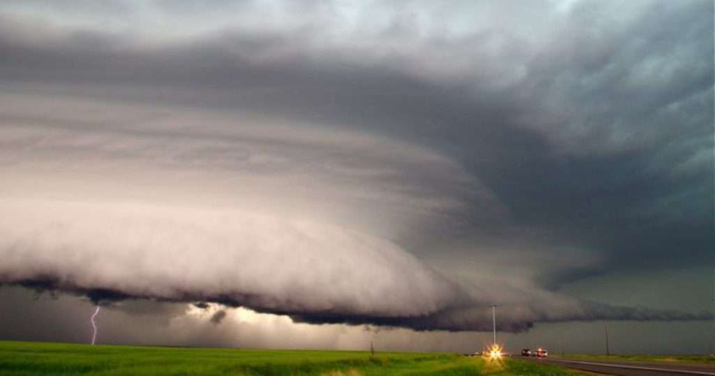 NOAA National Severe Storms Laboratory mobile radar tracks a thunderstorm in Nebraska. (Image credit: NOAA)