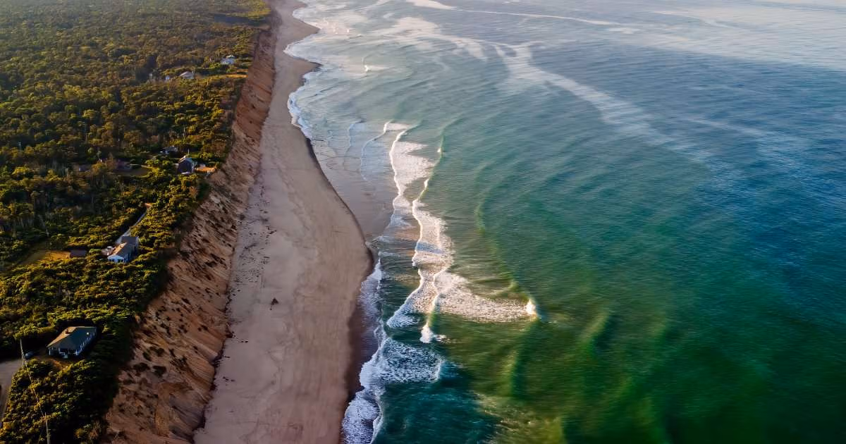 Mining pollution puts nearly 300,000 km of world's coastlines at risk, study warns