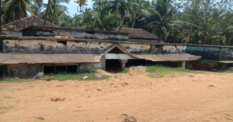 An aftermath of climate change in coastal Kerala; Ponnani, Malappuram. (Image credit: P. Afna)