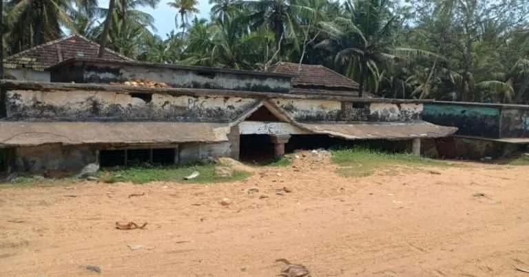 An aftermath of climate change in coastal Kerala; Ponnani, Malappuram. (Image credit: P. Afna)