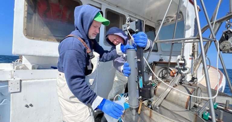 Gloucester Marine Genomics Institute (GMGI) scientists collect ocean samples at Stellwagen Bank National Marine Sanctuary off Massachusetts. (Credit: GMGI)